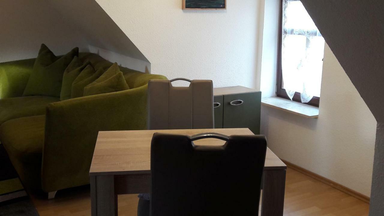Zum Kleinen Riesen Apartamento Erfurt Exterior foto